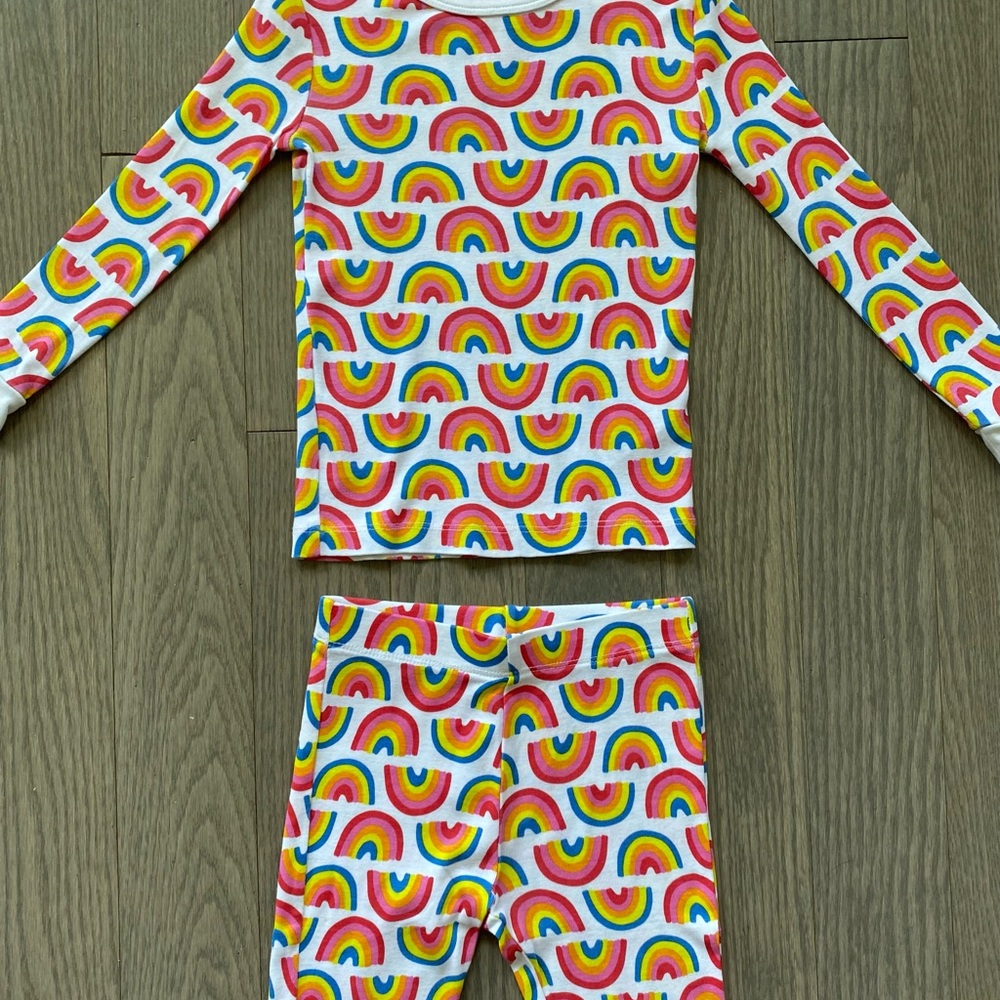 3/$25 🌈 Rainbow Toddler Pajamas 🌈